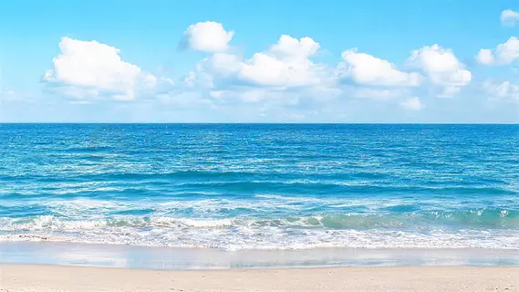 简约风海边沙滩海浪风景壁纸